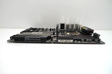 windows surface: Материнская плата для ПК, Новый, Gigabyte, LGA2011 v3, ATX — 3