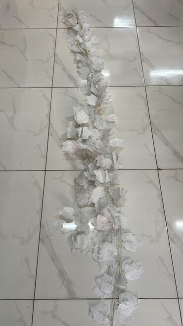 Süni güllər: Süni asma yaşıl bitki bəzəyi - Material: yüksək keyfiyyətli plastik — 37