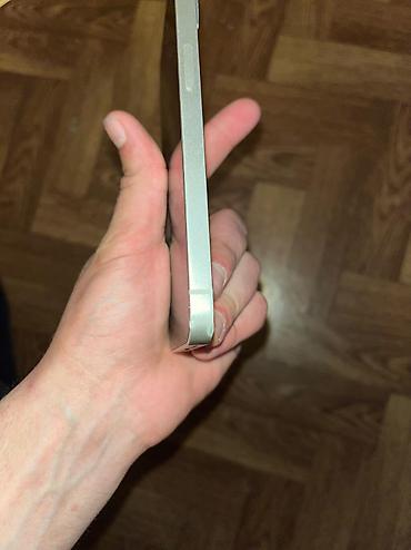 dubai version iphone: IPhone 13, 128 GB, Ağ, Face ID, Simsiz şarj, Barmaq izi — 3