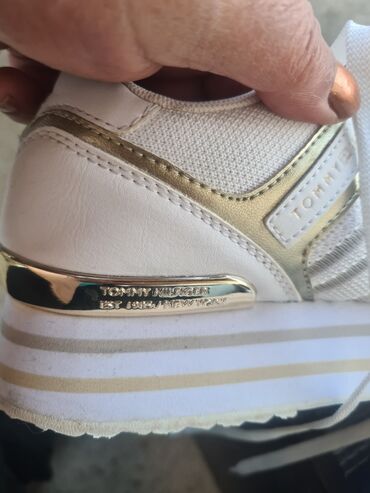 Women's Sneakers and athletic shoes: Tommy Hilfiger, 40, bоја - Bela — 2