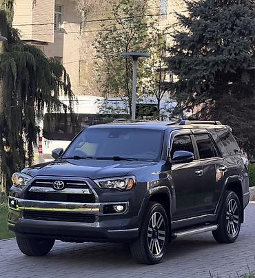 Toyota: Toyota 4Runner: 2022 г., 4 л, Автомат, Бензин, Внедорожник — 1