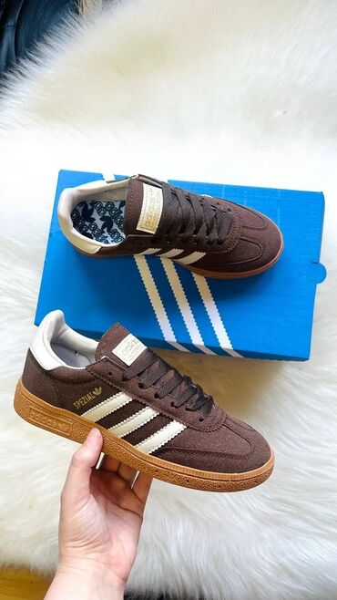 Women's Sneakers and athletic shoes: Adidas, 36 — 12