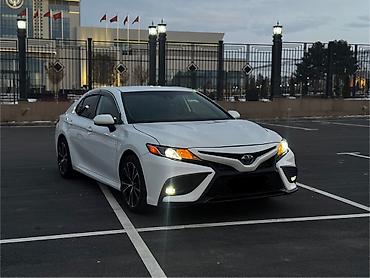 Toyota: Toyota Camry: 2019 г., 2.5 л, Вариатор, Гибрид, Седан — 5