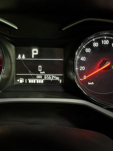 Chevrolet: Chevrolet Onix: 2021 г., 1 л, Вариатор, Бензин, Седан — 9