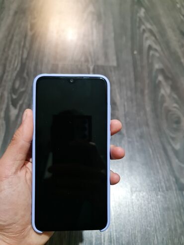 чайник mi: Xiaomi, Mi 9 Lite, Б/у, 128 ГБ, цвет - Белый, 2 SIM