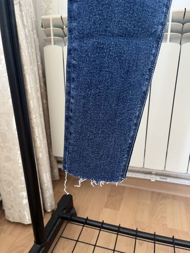 Səs kartları: Zara qadın. Yeni etiketli jeans şalvar
36 razmer 🩶 -da lalafo.az — 15 Səs kartları: Zara qadın. Yeni etiketli jeans şalvar
36 razmer 🩶 — 15