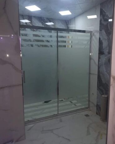 Duş kabinaları, arakəsmələr: Yeni Arakəsmə, Künc üçün, Pulsuz çatdırılma — 13