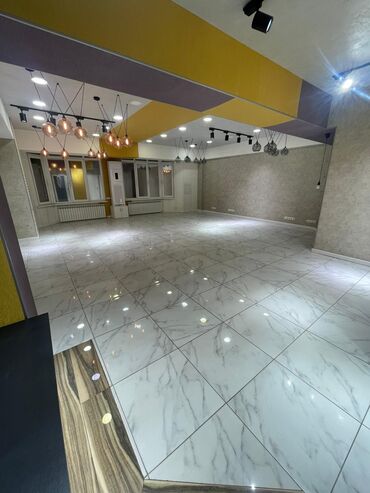 Офисы: Сдаю Офис, 188 м², В жилом комплексе, С отдельной кухней, С отдельным входом, С отдельным сан узлом — 8