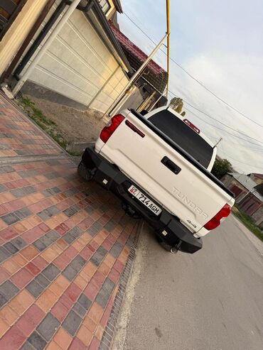 авто с пробегом: Toyota Tundra: 2017 г., 5.7 л, Автомат, Газ, Внедорожник