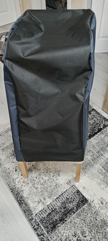 Vodeni transport: Nepromočiva zaštitna navlaka za vanbrodske motore Dimezije su:visina — 9