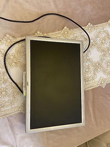 kampüterlər: Acer LCD monitor - Ekran ölçüsü: təxminən 17–19 düym (şəkillərə — 5
