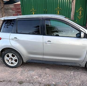 e klass: Toyota Ist: 2004 г., Хэтчбэк — 5