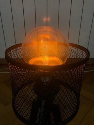 Stilske lampe: Kvalitetna dekorativna stona lampa: (1) Materijal: Metal - Gvožđe; na lalafo.rs — 5 Stilske lampe: Kvalitetna dekorativna stona lampa: (1) Materijal: Metal - Gvožđe; — 5