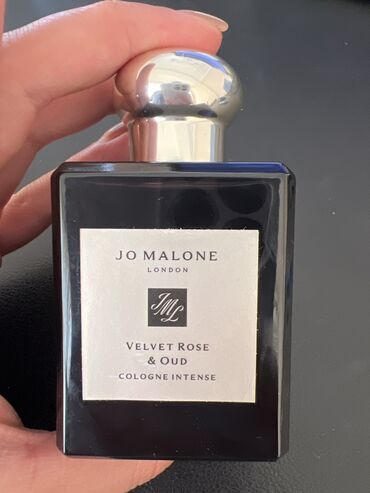 qaragüldən qadın şubaları: Jo Malone Velvet Rose - emporiumdan alinib, yenidir, qutusu da var