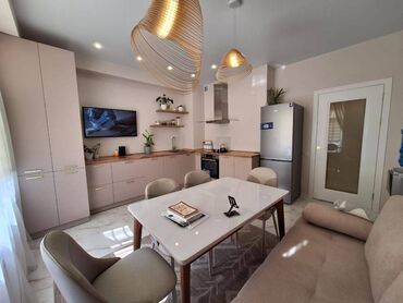 2 комнатные квартиры в бишкеке продажа: 2 бөлмө, 72 кв. м, Элитка, 7 кабат, Дизайнердик ремонт