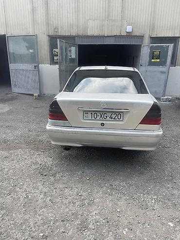 daewoo nexia oluxana: Mercedes-Benz 220: 2.2 l | 1995 il — 4