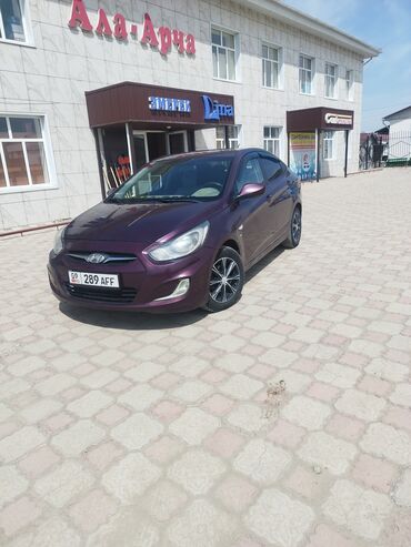 Hyundai: Hyundai Solaris: 2012 г., 1.6 л, Автомат, Бензин, Седан
