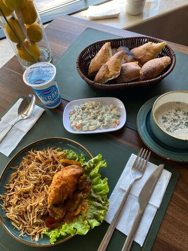 Sifarişlə hazır yeməklər: Ev yeməkləri menyusu – restoran/kafe xidməti Tərkib və təqdimat: - — 2