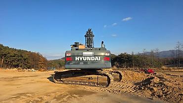 Экскаваторы: Экскаватор, Hyundai, 2021 г., Гусеничный — 2