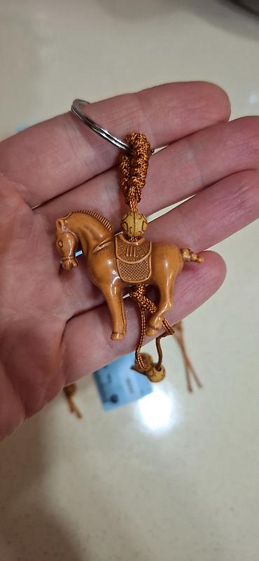 Digər aksesuarlar: Брелок лошадка. Под дерево -da lalafo.az — 1 Digər aksesuarlar: Брелок лошадка. Под дерево — 1