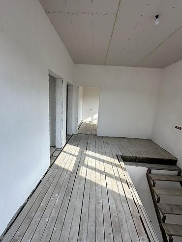 bakida tecili satilan ucuz heyet evleri: 6 otaqlı, 130 kv. m, Təmirsiz — 5