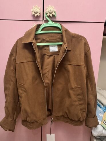 Toy paltarları və aksesuarları: Bershka qadın üçün qəhvəyi gödəkçə - Brend: Bershka - Ölçü: L - Rəng