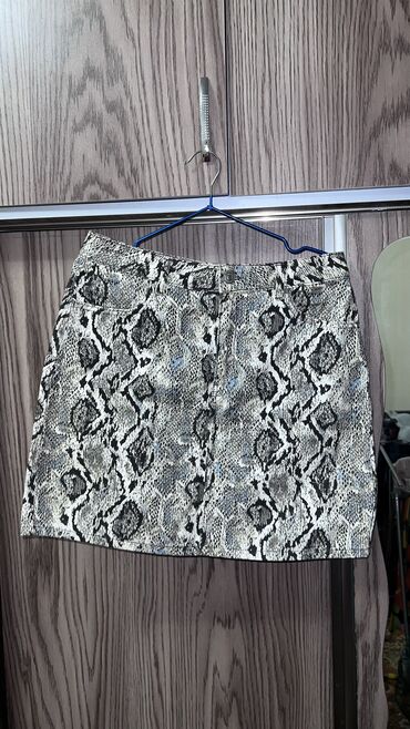 Kardiqanlar, jaketlər: Вещи продаются срочно! Если будите брать много,сделаю хорошую скидку — 19