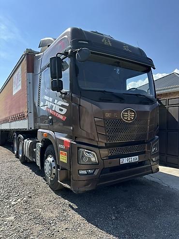 Тягачи: Тягач, Howo, Тентованный — 9