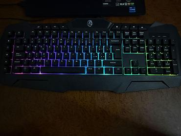 ses yaz: RGB işıqlı oyun klaviaturası - Tam ölçülü layout: ayrı rəqəmsal blok — 3