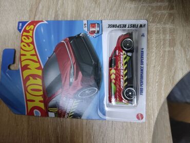 hot weels: Hot Wheels Satılır TH'di Ford Performance Supervan 4
Ancaq metrolara