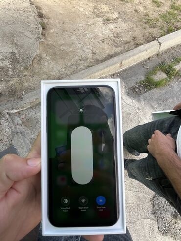 iphone 12 mini islenmis: IPhone 11, 64 GB, Qara, Face ID