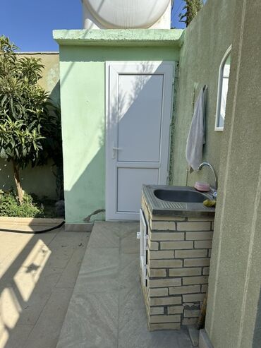 Həyət evləri və villaların satışı: 4 otaqlı, 175 kv. m, Kredit yoxdur, Orta təmir — 2