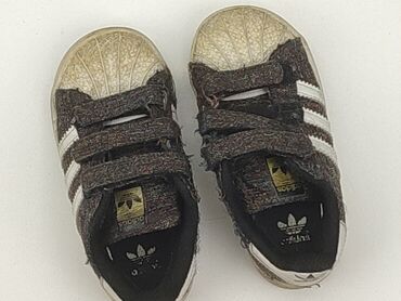 sportowe buty do czarnej sukienki: Buty sportowe Adidas, 24, Używany