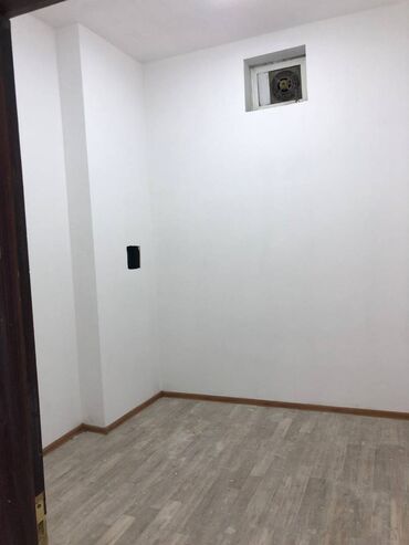 Digər kommersiya daşınmaz əmlakı: Elimlər metrosuna yaxın sahəsi 250 kv/m olan, 5 otağlı obyekt — 7