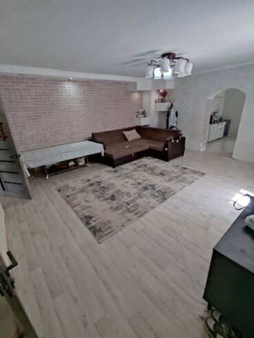 меняю квартиру на участок: 4 комнаты, 75 м², Индивидуалка, 1 этаж, Косметический ремонт