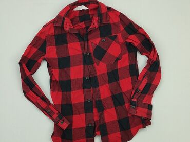 spodnie w kratę i czarna koszula: Shirt 9 years, condition - Very good, pattern - Cell, color - Red
