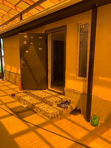 kg house: Срочно. СрочноПродается дом 1,5 уровневый в городе Каракол в районе — 2