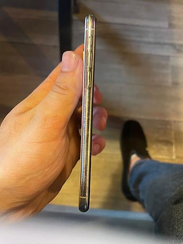 iphone zəng: IPhone X, Gümüşü — 4