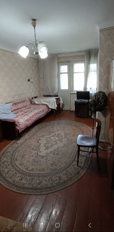 1 комната с мебелью: 1 комната, 29 м², Индивидуалка, 3 этаж, Старый ремонт