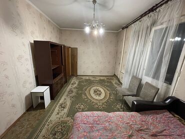 комната гостинечного типа: 1 комната, 39 м², Индивидуалка, 6 этаж, Косметический ремонт