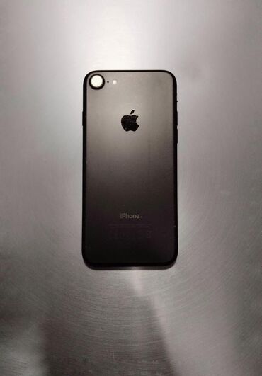 Apple iPhone: IPhone 7, Б/у, 128 ГБ, Jet Black, Зарядное устройство, Защитное стекло, Чехол, 100 %