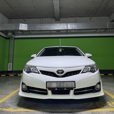 продаю тайота калдина: Toyota Camry: 2013 г., 2.5 л, Автомат, Бензин, Седан