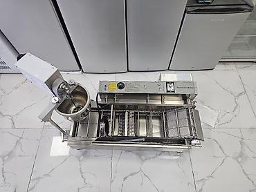 Digər restoran, kafe avadanlığı: Ponçik aparatı Ponçik aparatı Hər atışda 2 ədəd atır İstehsalatı — 4