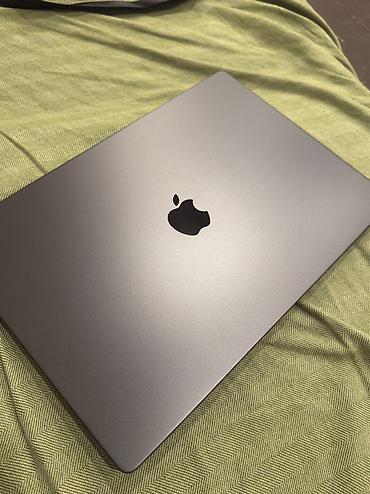 Apple MacBook Pro 16" (M3 Pro) – 36 GB RAM / 512 GB SSD - Ekran: 16