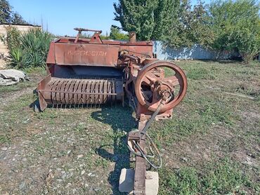 təkər traktor: Kənd təsərrüfatı üçün pres yığan aparat – kvadrat balya presi - Tip