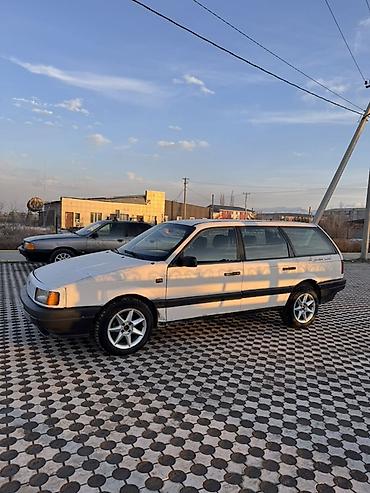 Volkswagen: Volkswagen Passat Variant: 1992 г., 1.8 л, Механика, Бензин, Универсал — 3
