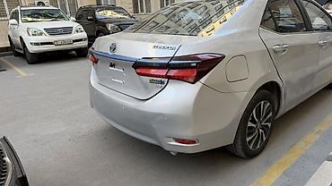 coroll: Toyota Corolla: 2019 г., 1.8 л, Вариатор, Гибрид, Седан — 4