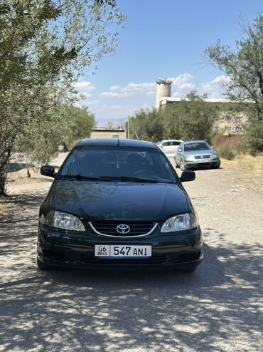 шина резина: Toyota Avensis: 2001 г., 1.6 л, Механика, Бензин, Седан
