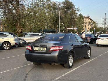 транспорт машина: Toyota Camry: 2010 г., 2.5 л, Автомат, Бензин, Седан