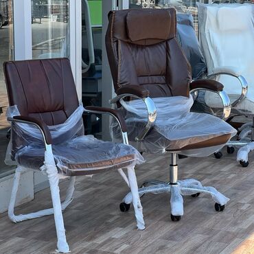 Ofis və oyun kresloları: Yeni, Təkərli, Qolları tənzimlənir, Dəri -da lalafo.az — 13 Ofis və oyun kresloları: Yeni, Təkərli, Qolları tənzimlənir, Dəri — 13